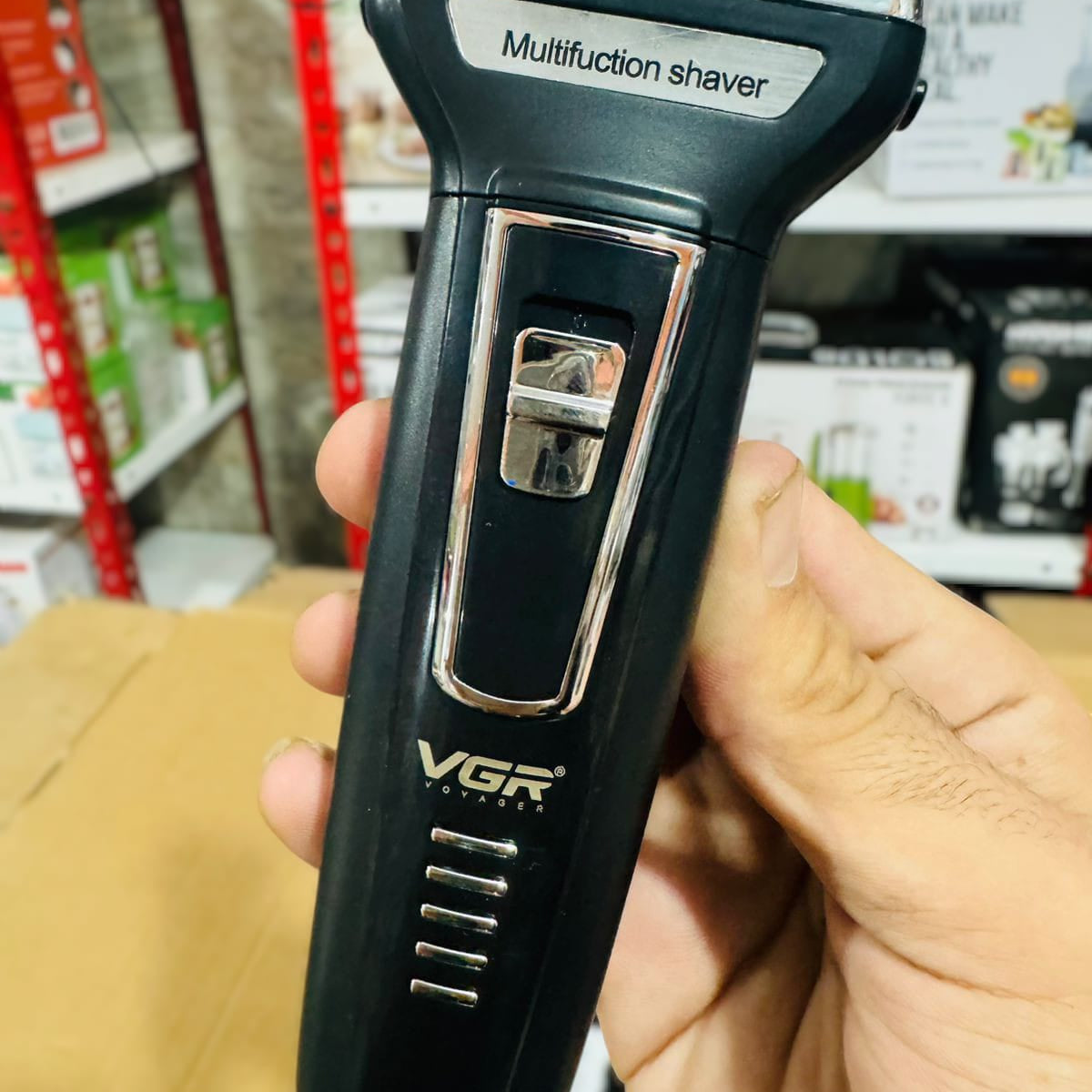 VGR 3 in 1 Trimmer & Shaver V-210