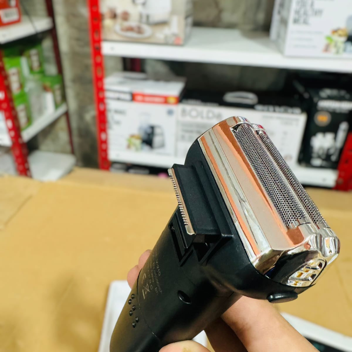 VGR 3 in 1 Trimmer & Shaver V-210